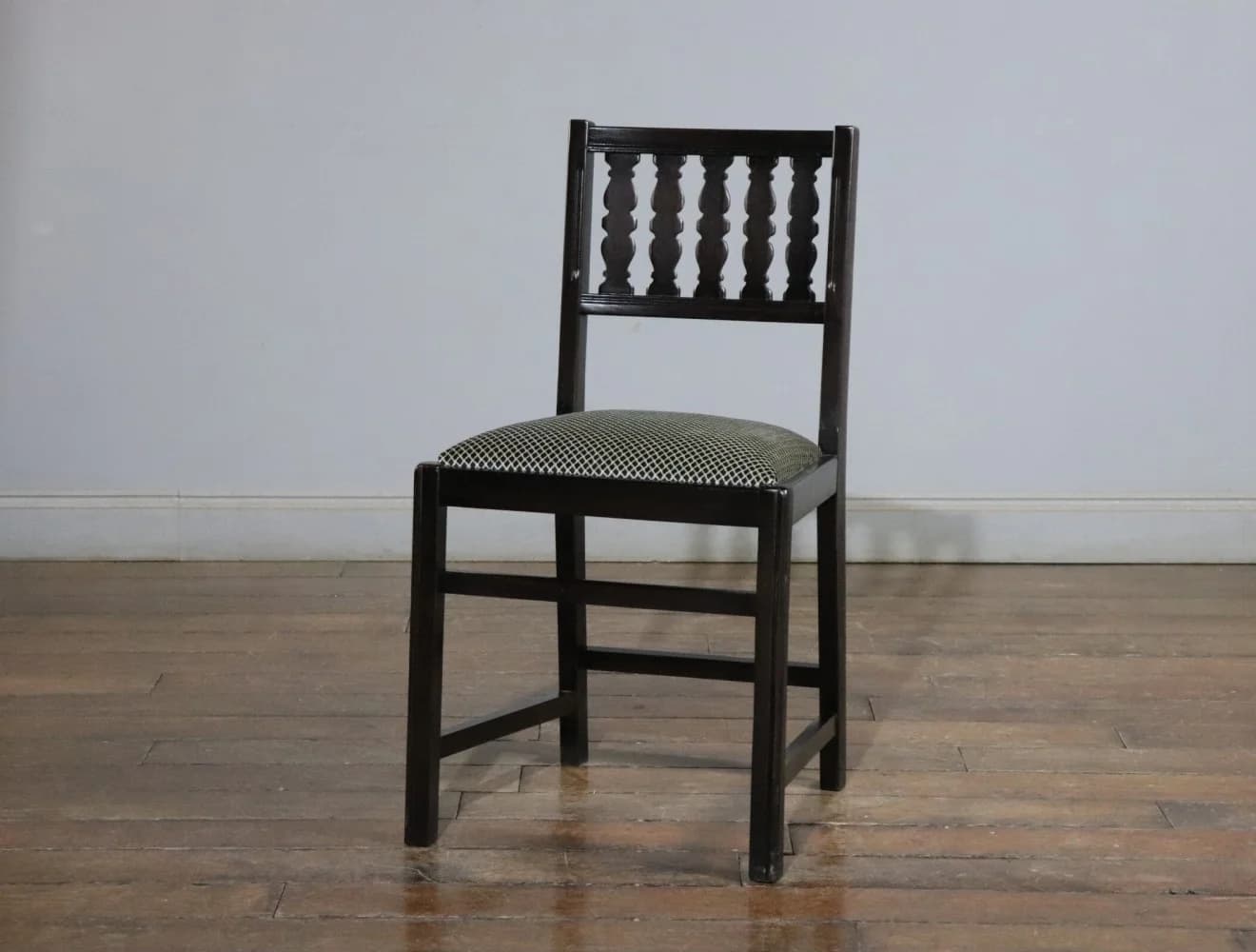 ダイニングチェア｜オーク材・エルム材・1950年代 オールドコロニアル ERCOL（アーコール）