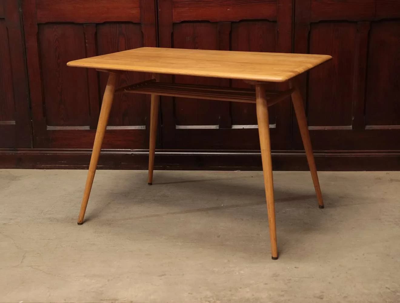 ダイニングテーブル|ビーチ・エルム材・1960年代 棚付きコンパクト ERCOL(アーコール)