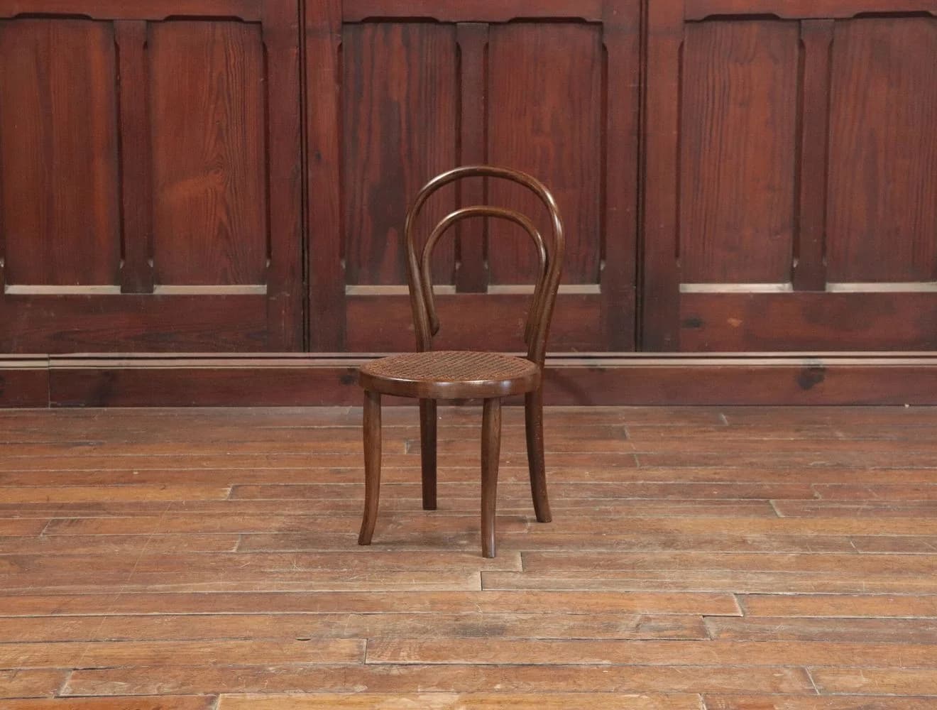 ベントウッドキッズチェア|ビーチ材・1930年代 籐編み座面 THONET(トーネット)