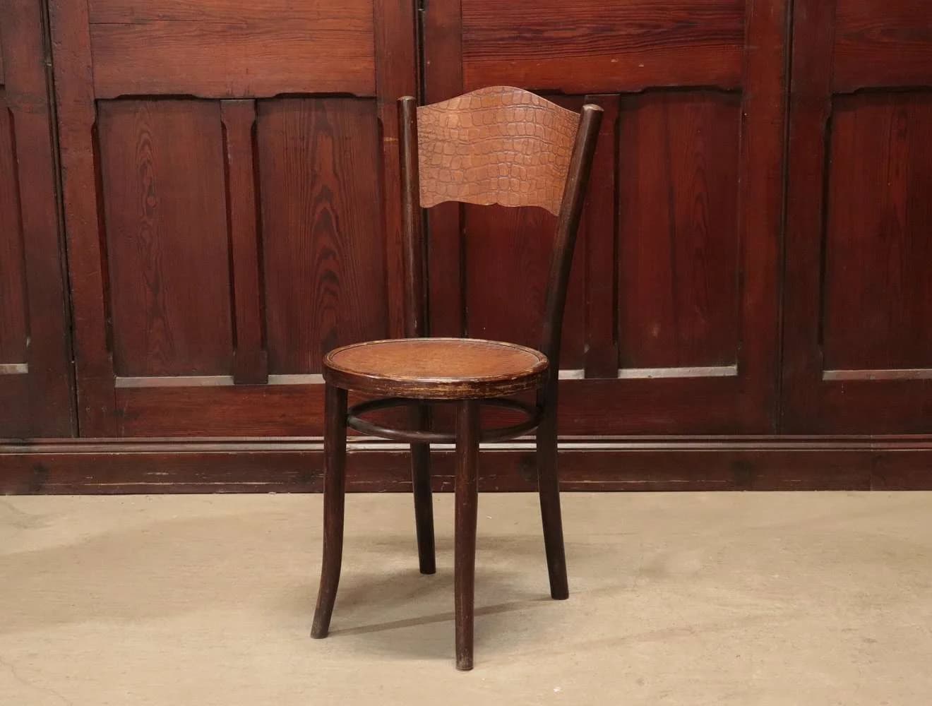 ベントウッドチェア|ブナ材・1930年代 名作カフェチェア THONET(トーネット)