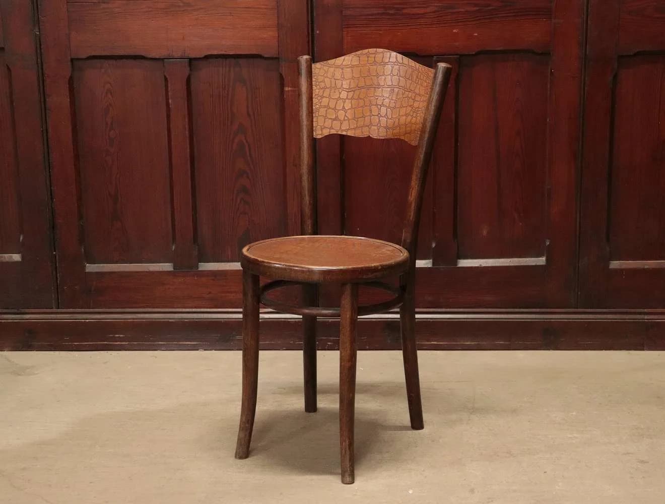 ベントウッドチェア|ブナ材・1930年代 本家の曲木椅子 THONET(トーネット)