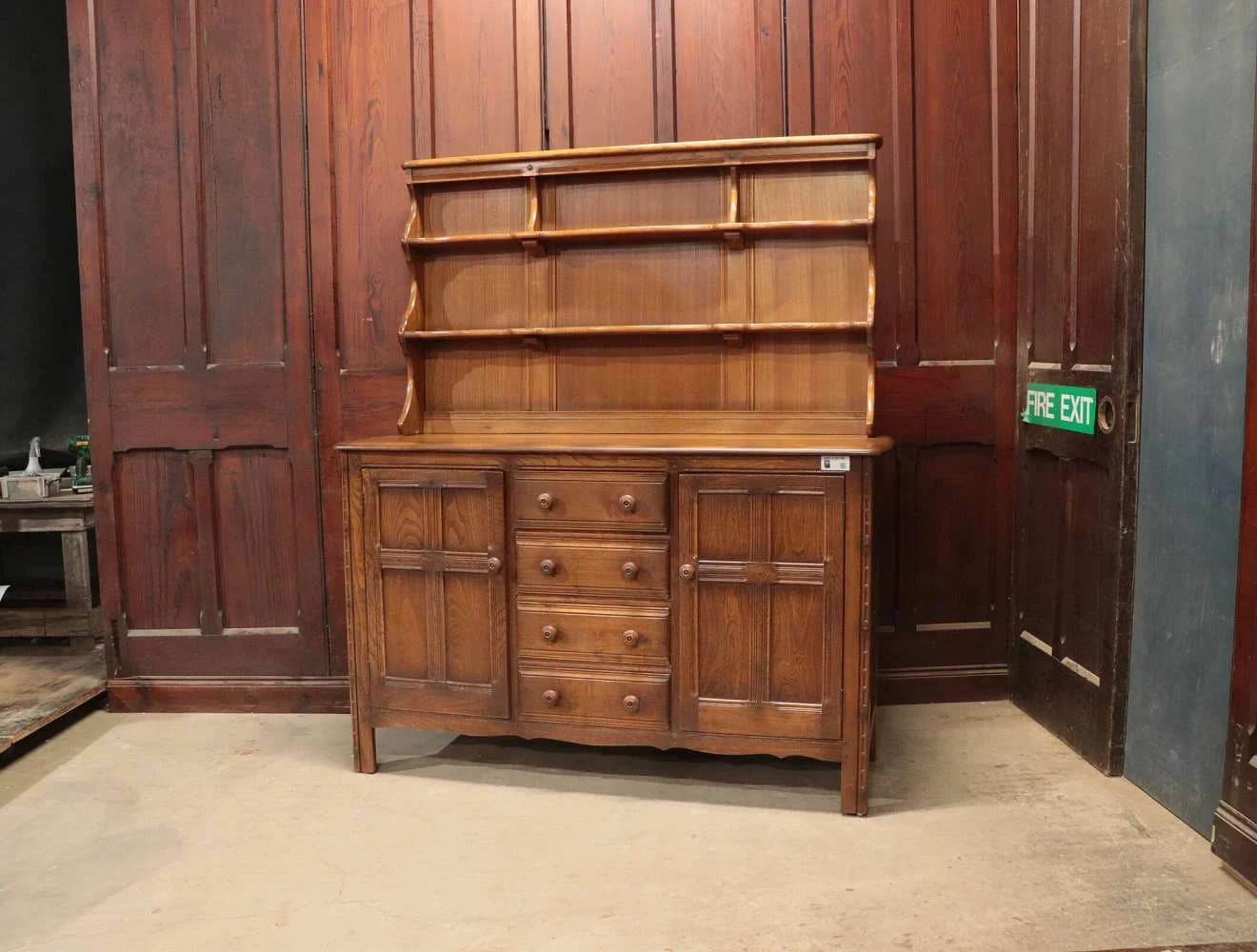 カップボード｜エルム材・1960年代 プレートラック付き ERCOL（アーコール）