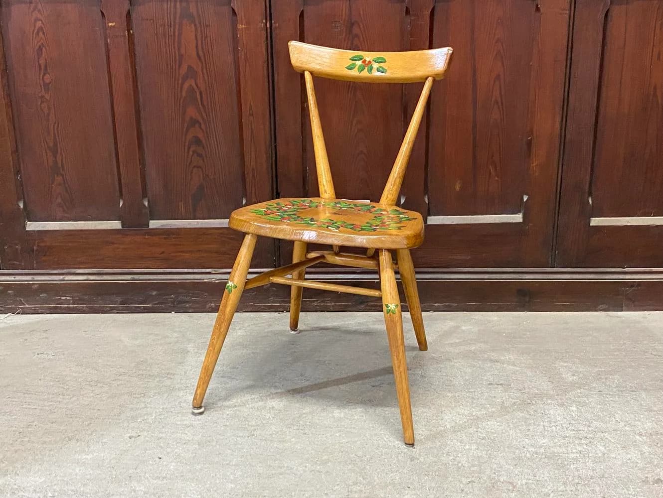 スタッキングチェア｜ブナ・エルム材・1960年代 重ねて収納できる省スペース ERCOL（アーコール）