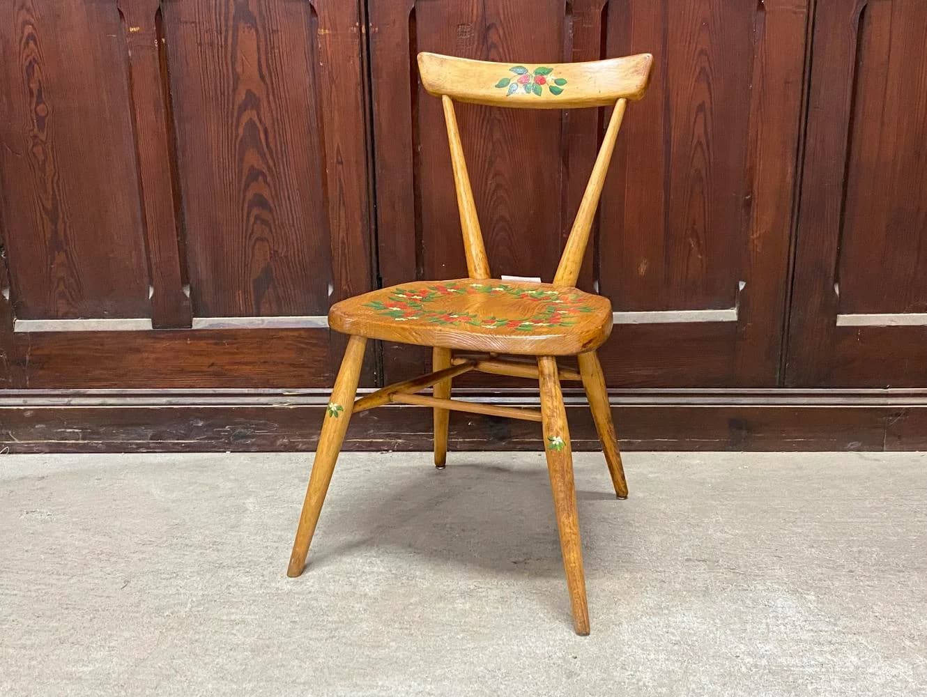スタッキングチェア｜ブナ・エルム材・1960年代 重ねて収納できる省スペース ERCOL（アーコール）