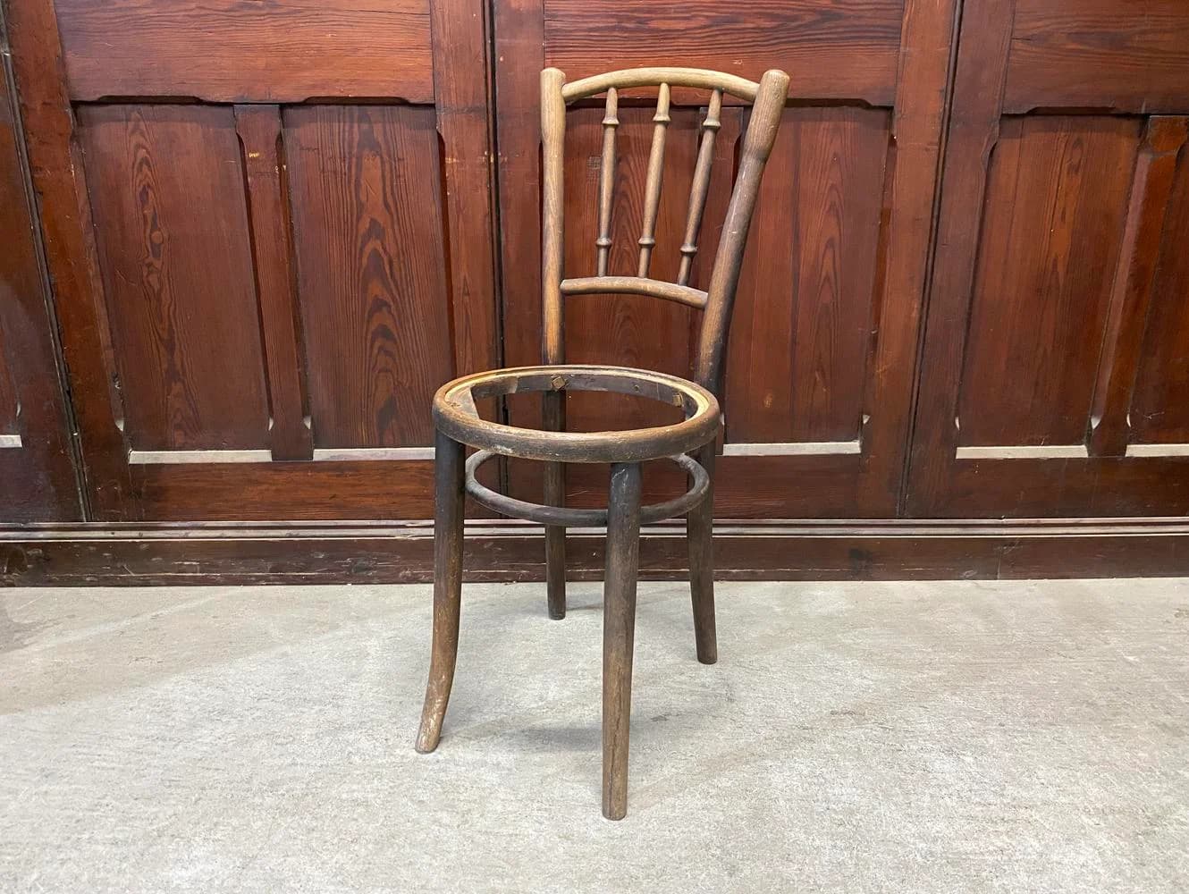 ベントウッドチェア｜ブナ材・1920年代 カフェチェア THONET（トーネット）
