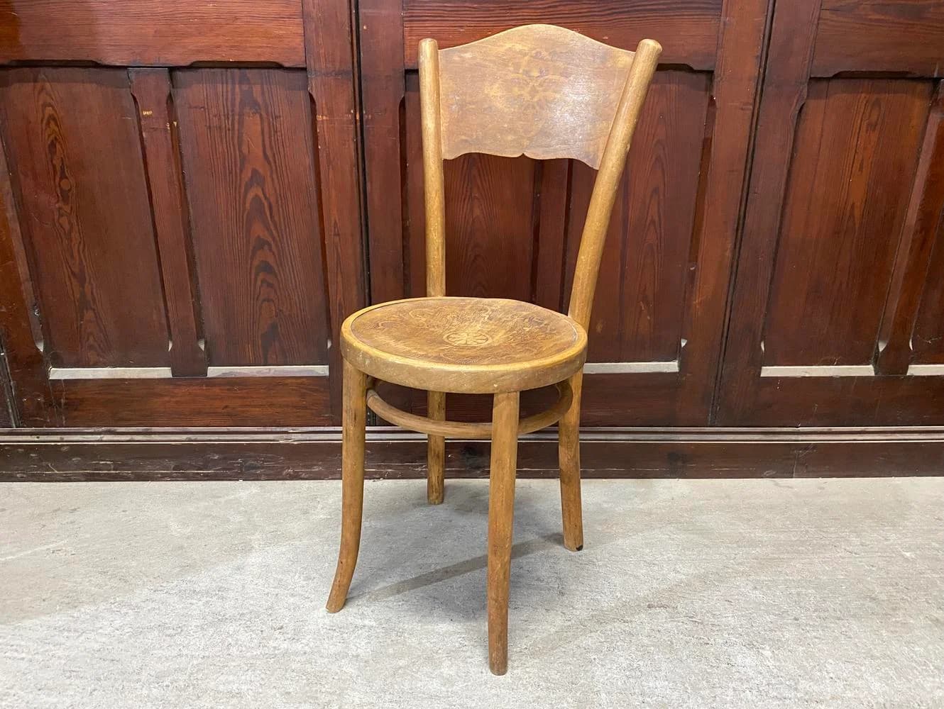 ベントウッドチェア｜ブナ材・1920年代 曲木の椅子 THONET（トーネット）