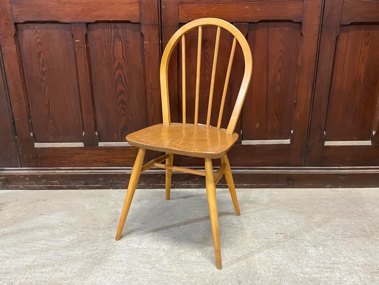 フープバックチェア｜ブナ材・エルム材・1960年代 曲げ木のダイニングチェア ERCOL（アーコール）