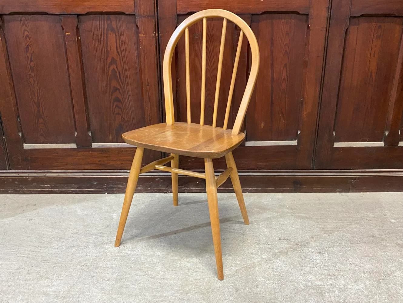 フープバックチェア|ブナ材・エルム材・1960年代 スポークバックの名作 ERCOL(アーコール)