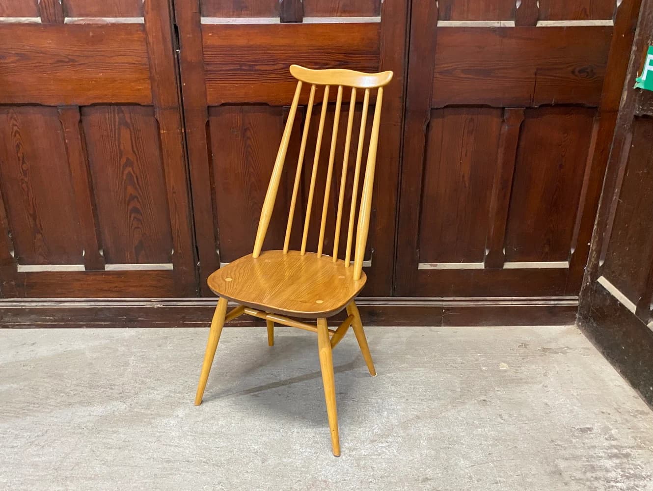 ゴールドスミス チェア|ブナ材・エルム材・1960年代 英国名作のダイニングチェア ERCOL(アーコール)