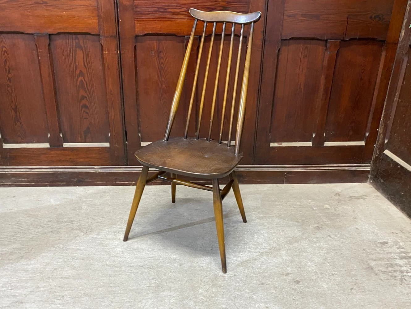 ゴールドスミス チェア|ブナ材・エルム材・1960年代 英国名作のダイニングチェア ERCOL(アーコール)