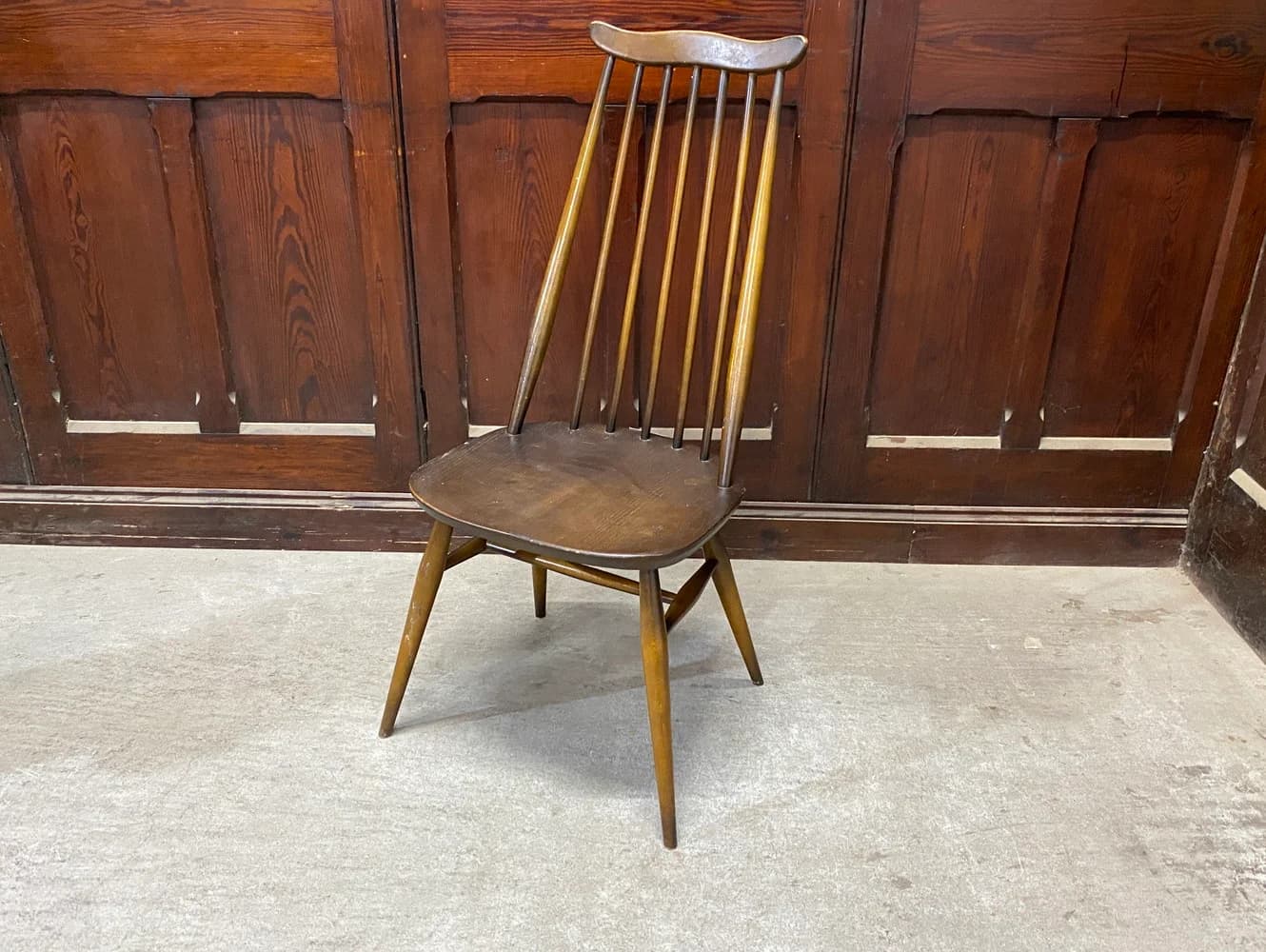 ゴールドスミス チェア｜ブナ材・エルム材・1960年代 英国名作のダイニングチェア ERCOL（アーコール）