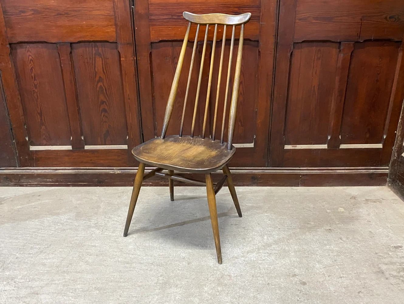 ゴールドスミス チェア|ブナ材・エルム材・1960年代 英国名作のダイニングチェア ERCOL(アーコール)