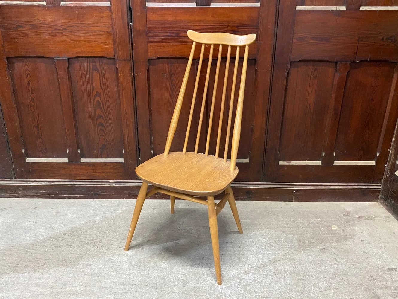 ゴールドスミスチェア|ブナ・エルム材・1960年代 スピンドルバックのダイニングチェア ERCOL(アーコール)