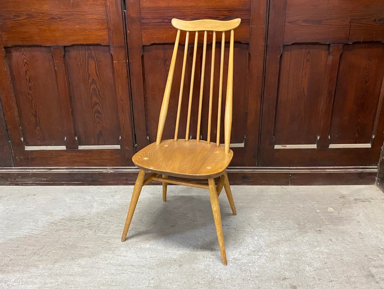 ゴールドスミスチェア|ブナ・エルム材・1960年代 スピンドルバックのダイニングチェア ERCOL(アーコール)