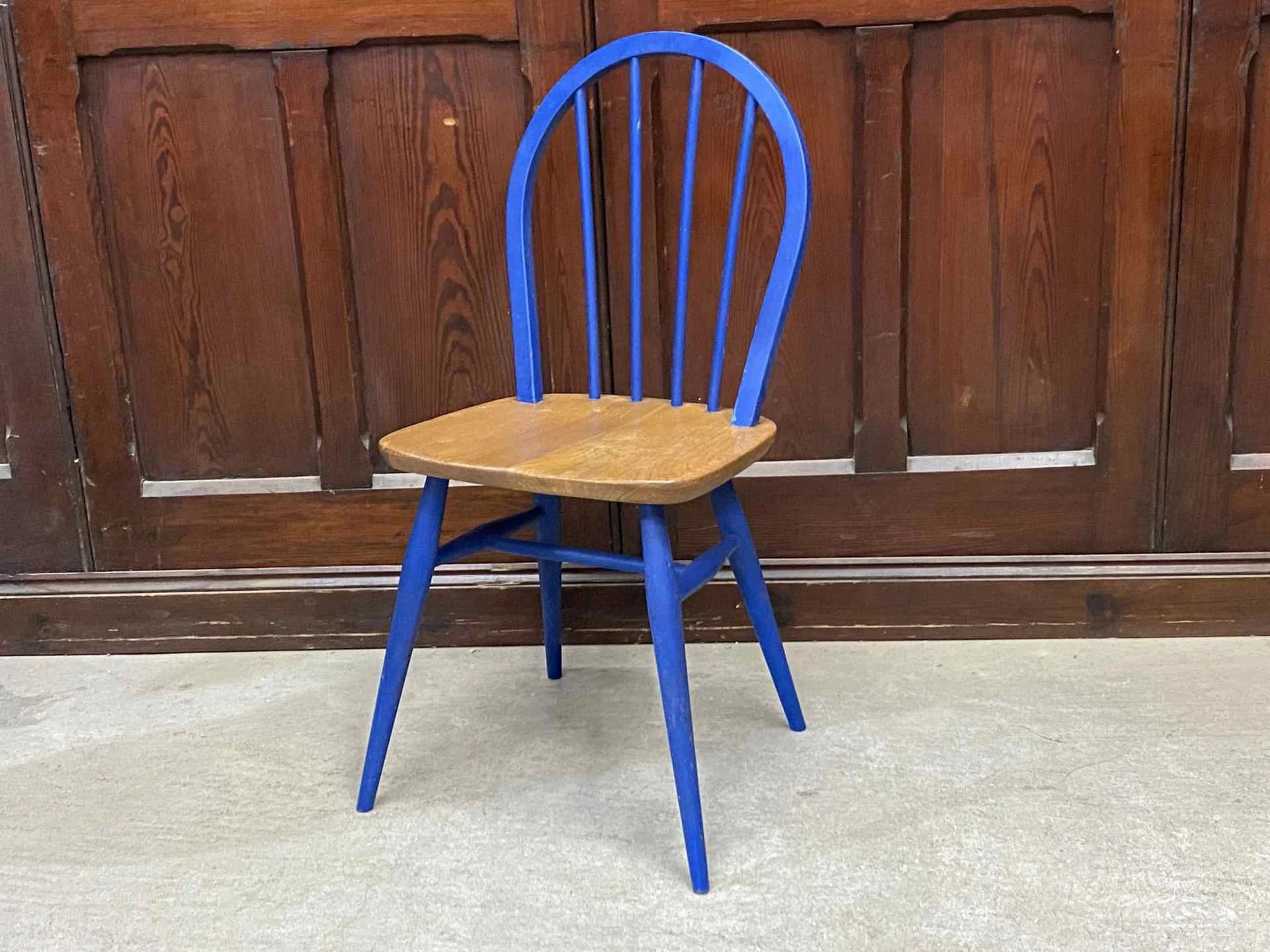 フープバックチェア|エルム材・1960年代 アーコールの原点デザイン ERCOL(アーコール)