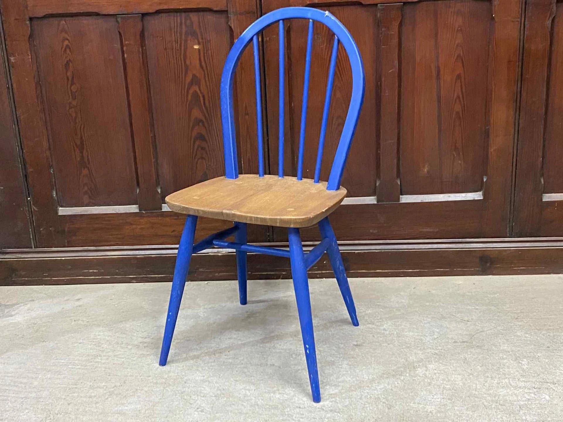 フープバックチェア｜エルム材・1960年代 ウィンザーキッチンチェア ERCOL（アーコール）