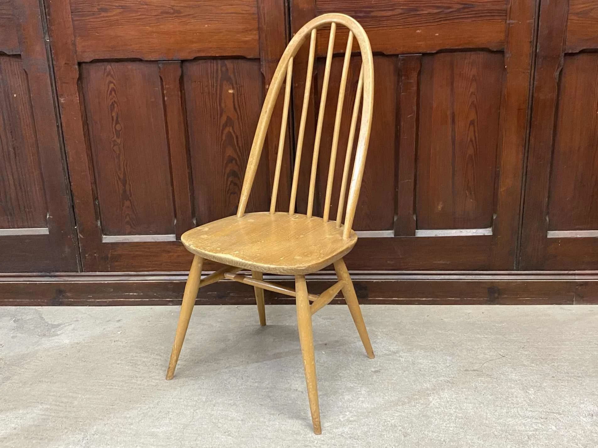 クエーカーチェア|ブナ材・エルム材・1960年代 ゆったり座れる一脚 ERCOL(アーコール)