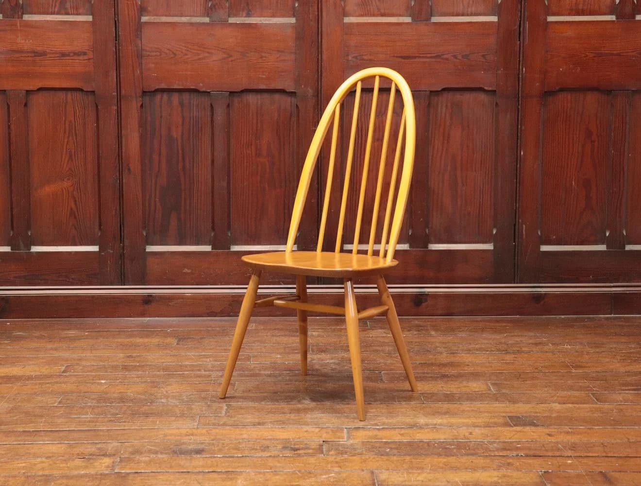 クエーカーチェア|ブナ材・エルム材・1960年代 スポークバックの名作椅子 ERCOL(アーコール)