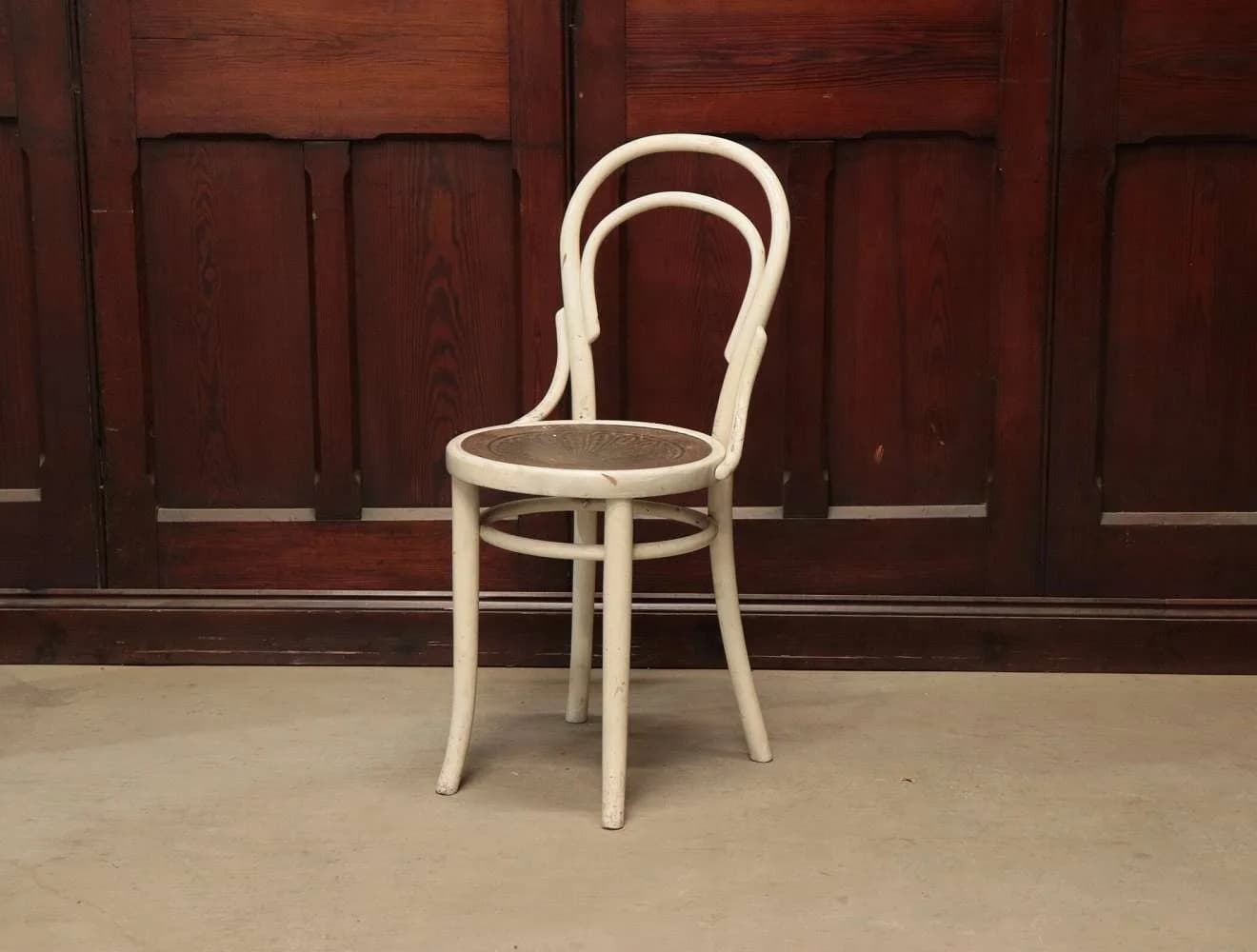 ベントウッドチェア|ブナ材・1930年代 曲木の名作 THONET(トーネット)