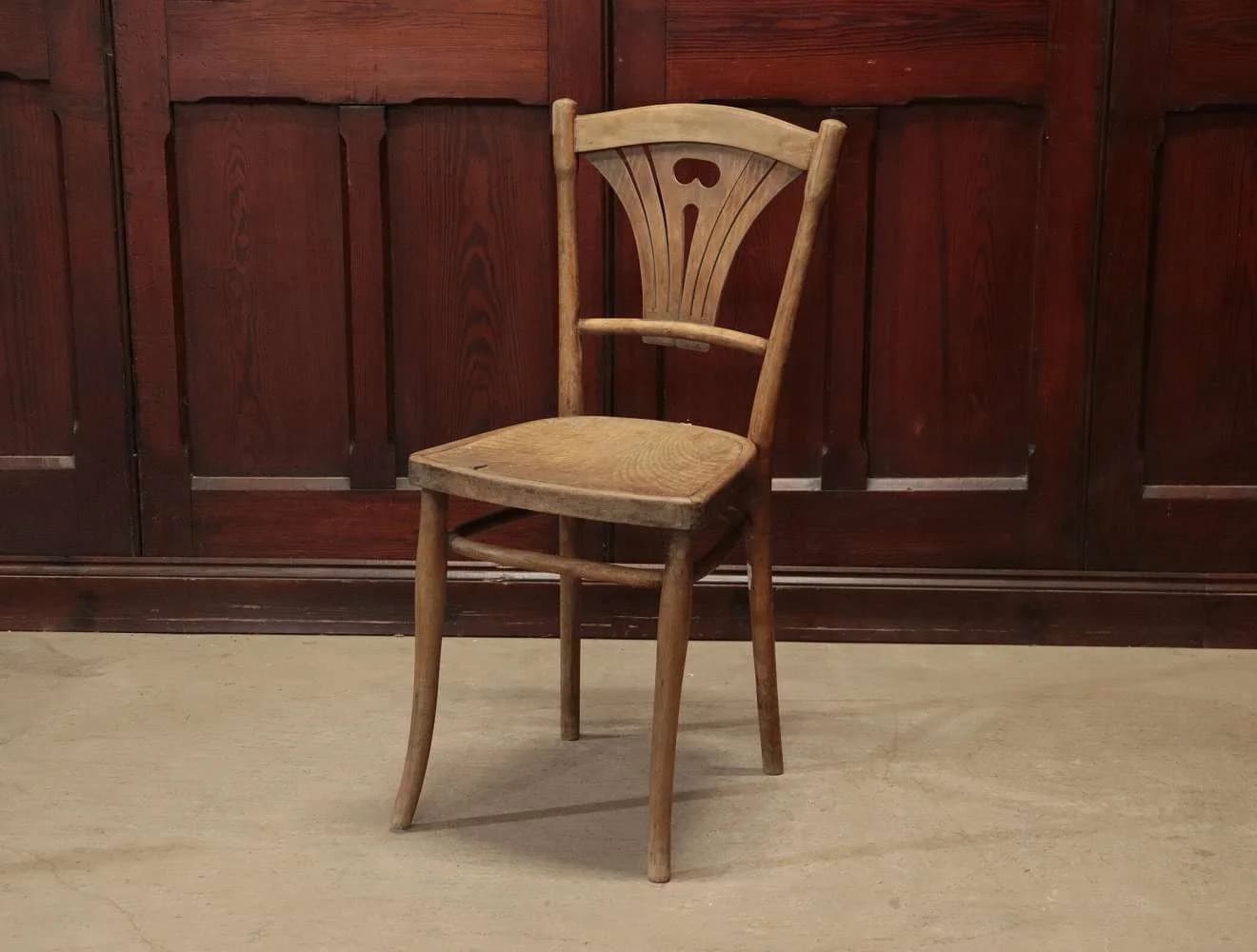 ベントウッドチェア|ブナ材・1930年代 本家の曲木椅子 THONET(トーネット)