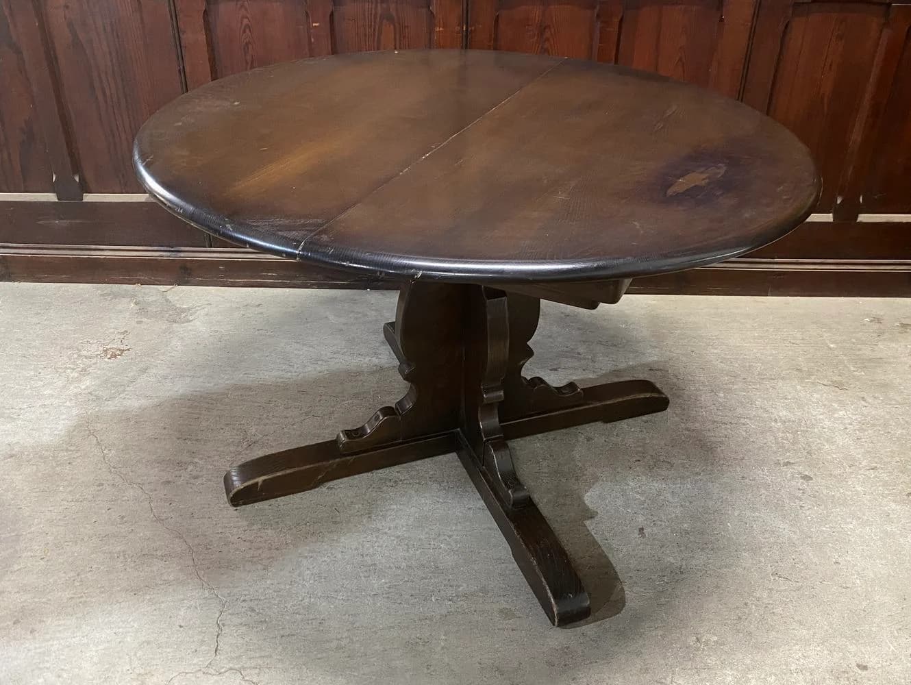 ダイニングテーブル|エルム材・1960年代 円形ペデスタル ERCOL(アーコール)