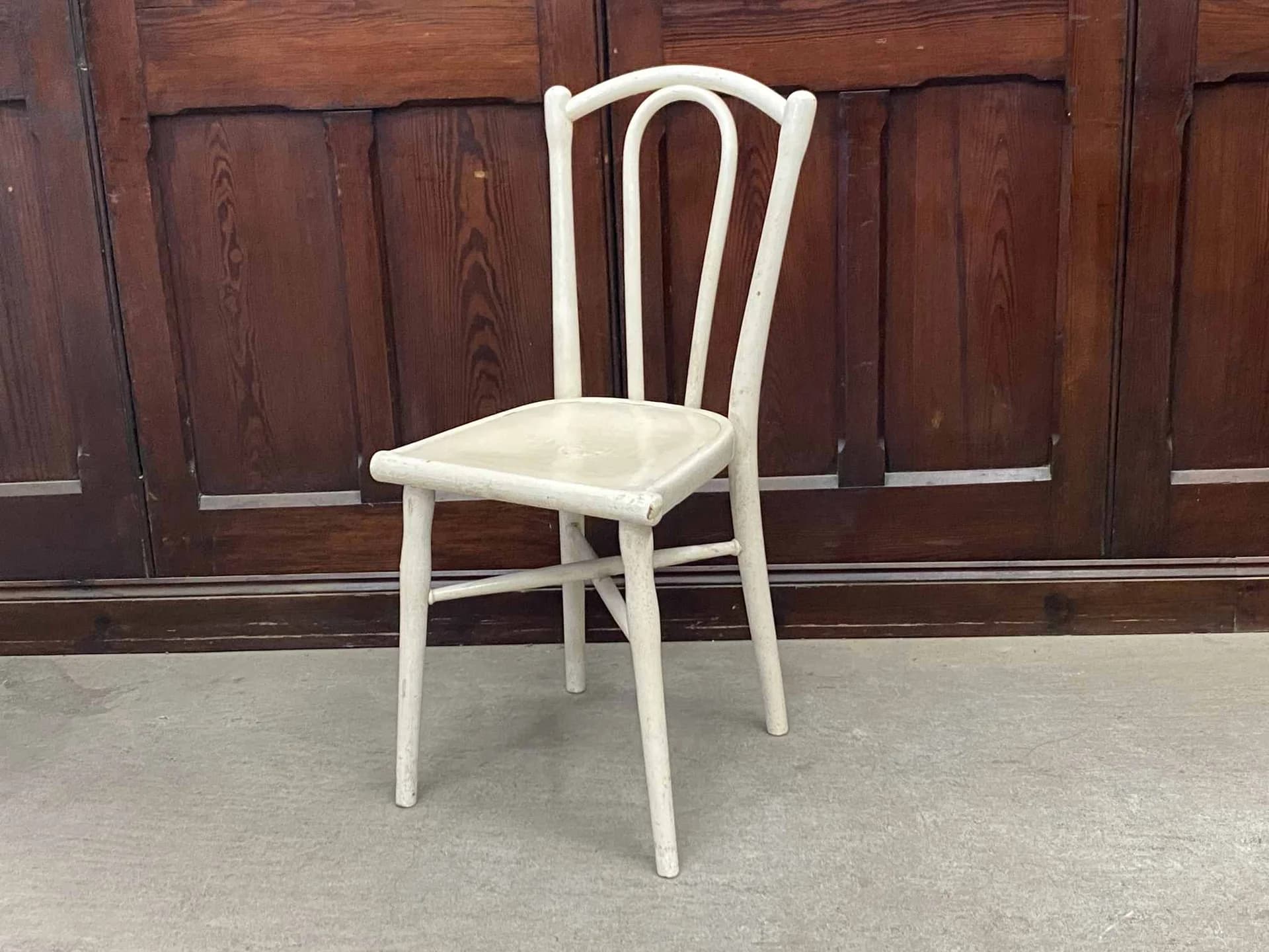 ベントウッドチェア|ブナ材・1920年代 曲木の名作 THONET(トーネット)