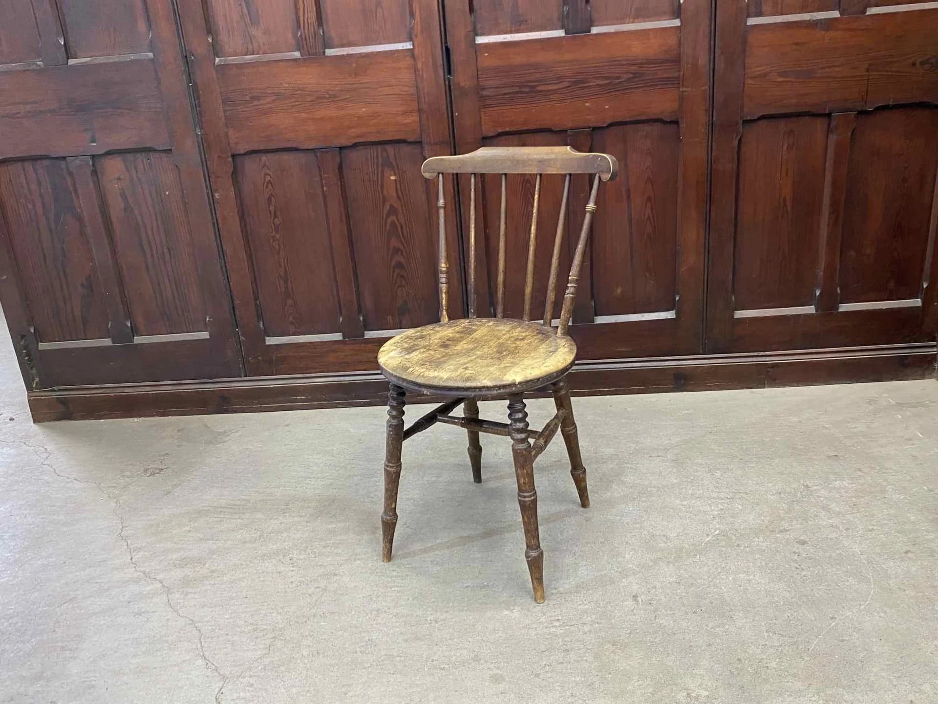 アイベックスチェア|マホガニー材・1880年代 上品なアクセント