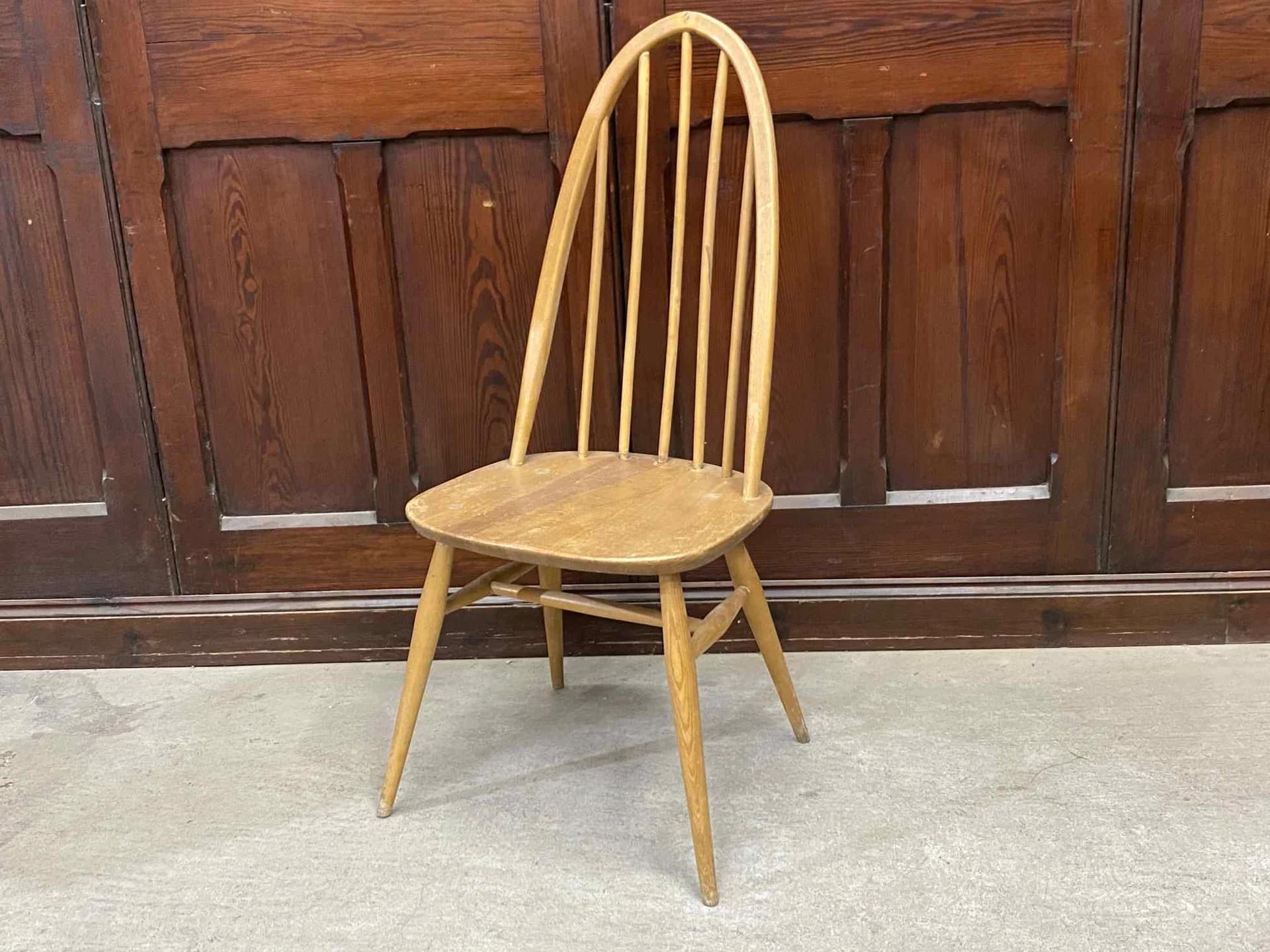 クエーカーチェア|ブナ材・エルム材・1960年代 ゆったり座れる一脚 ERCOL(アーコール)